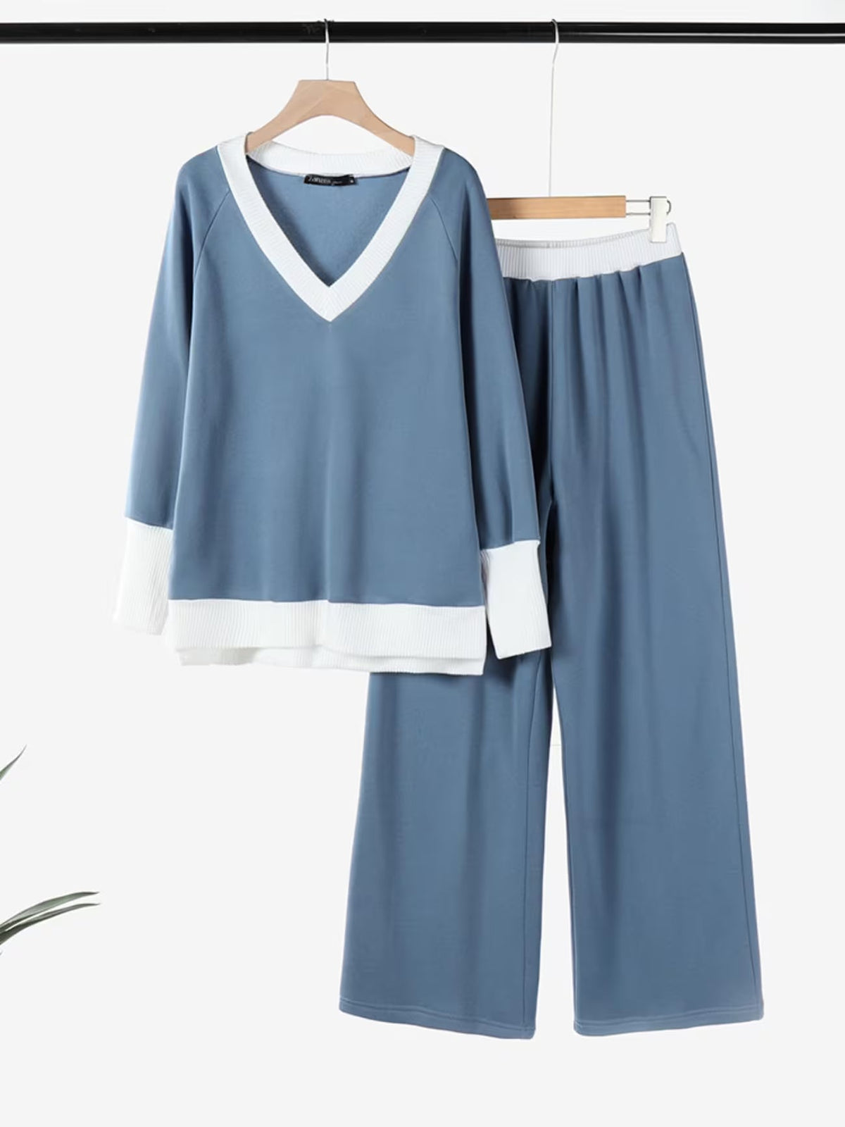 Contrast Trim Sweater and Wide-Leg Pants Co-Ord Set